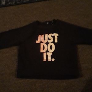 Nike Sweat Shirt